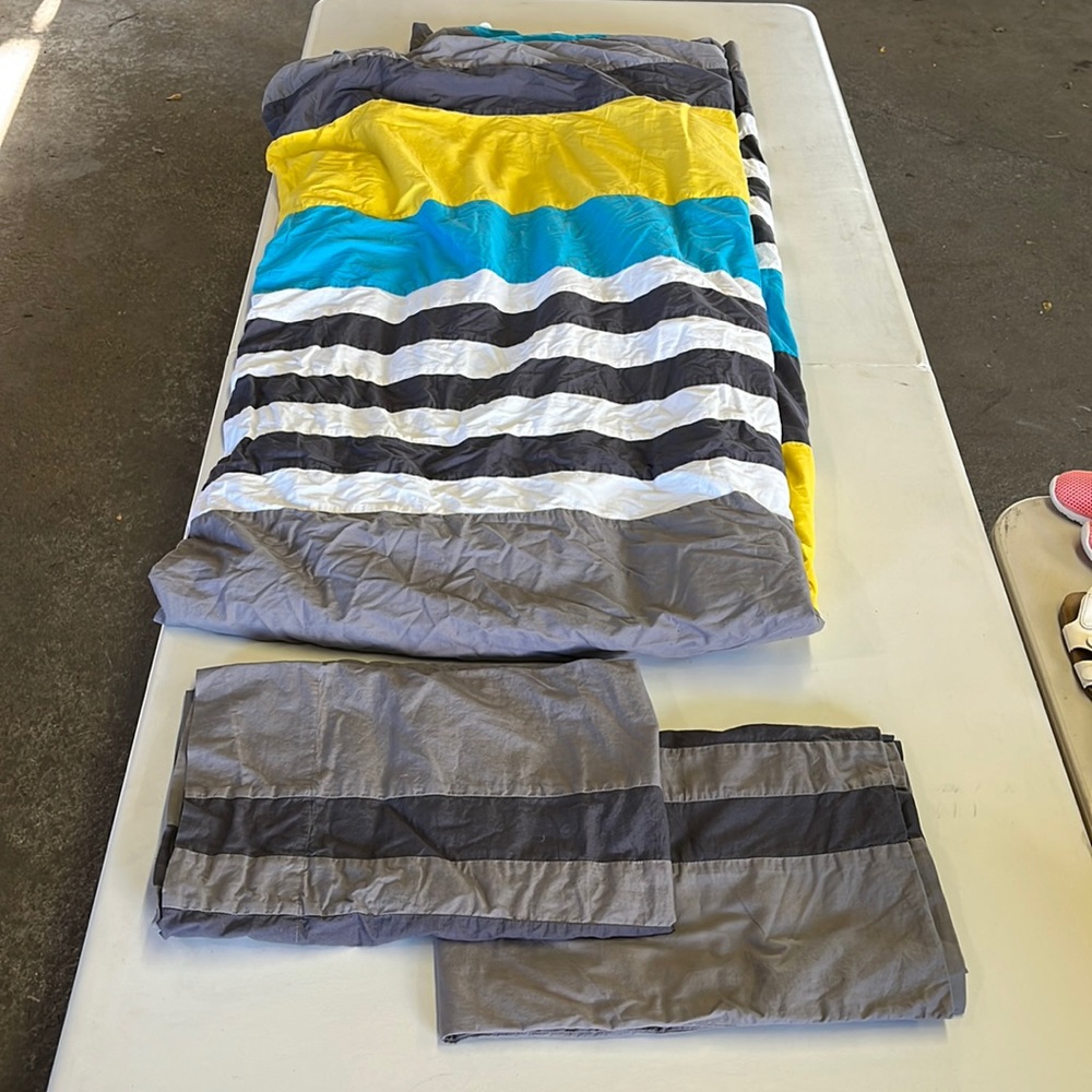 Crate and Barrel Kids Duvet Set